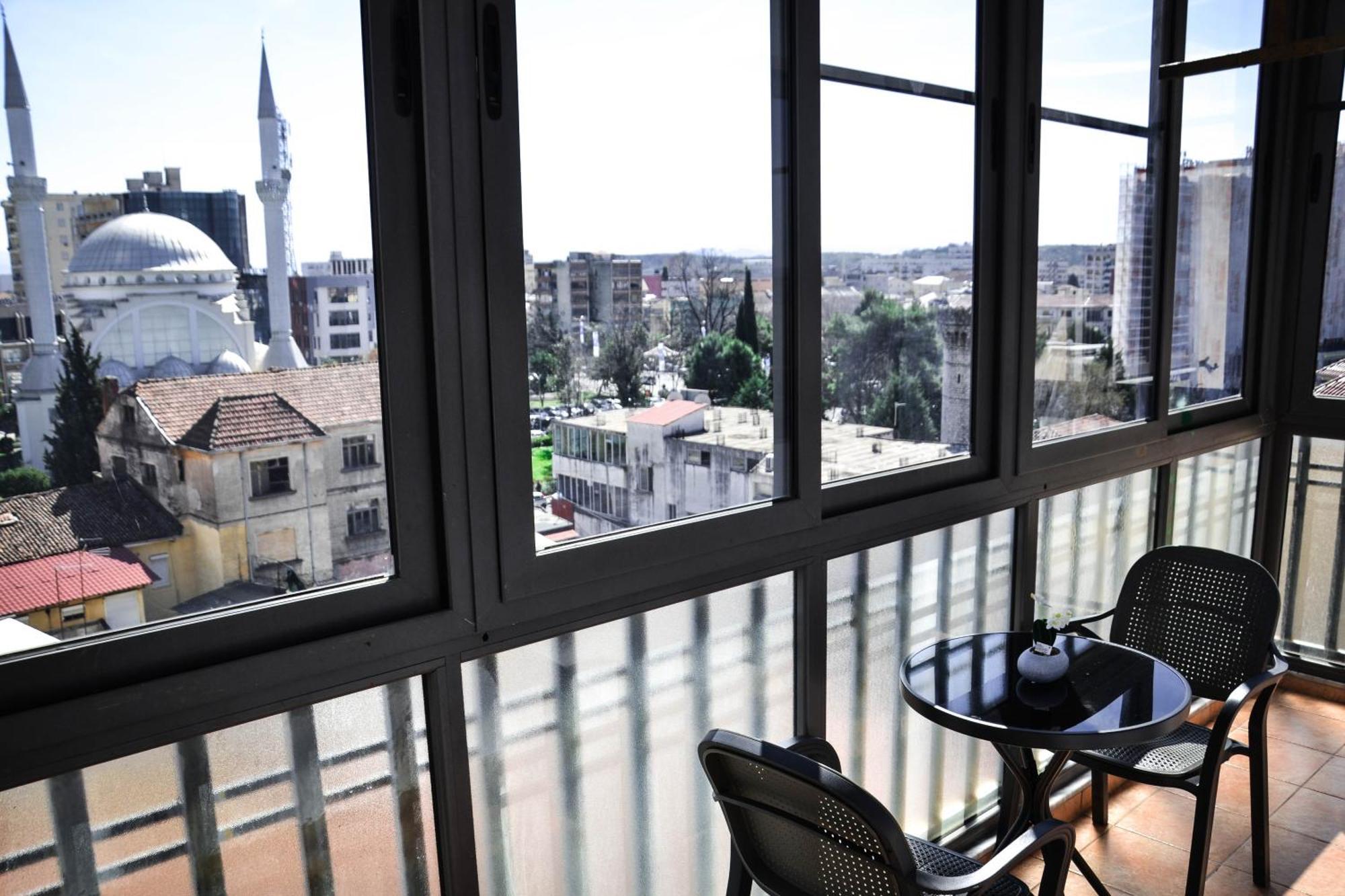 Horizont Apart-Hotel Shkodër Eksteriør billede